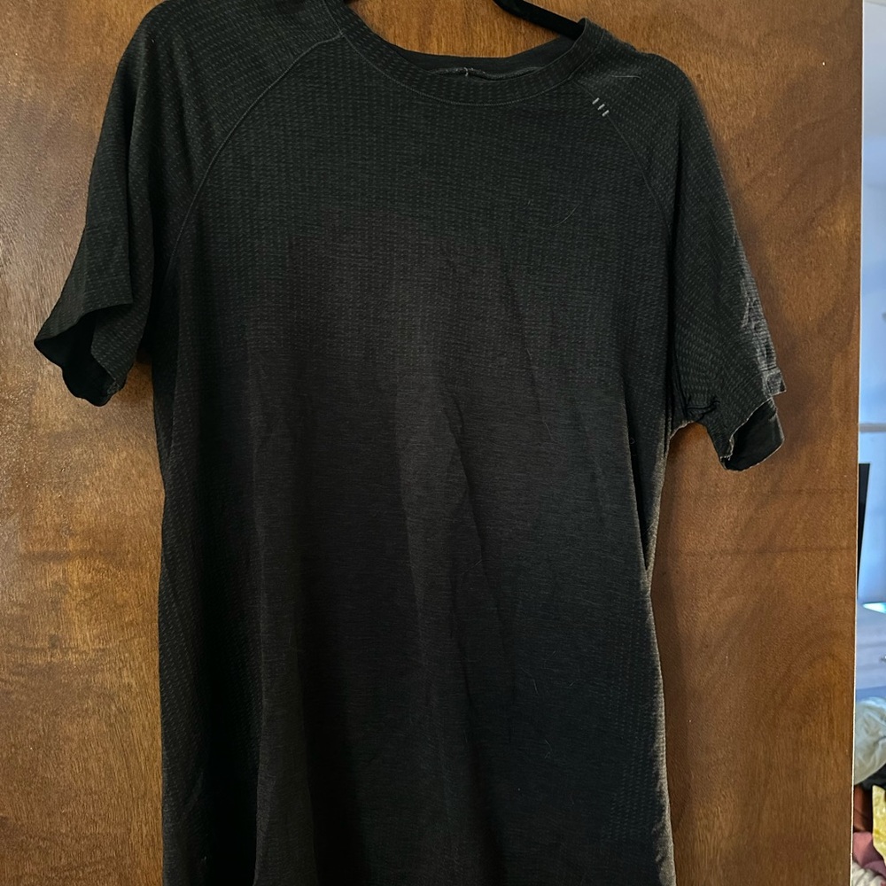 Lululemon Athletica Black Short Sleeve Tee